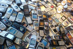القبض على مواطن قرصن 2400 خط خلوي