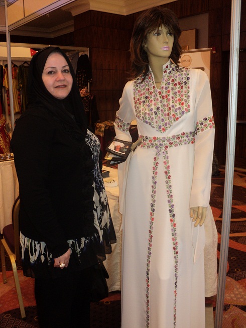 مشاركة فعالة للمصممة العالمية انتصار عبدة