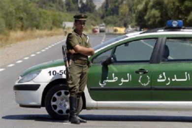 جزائري يقتل شرطيا  ..  انتقاما لسحب رخصته