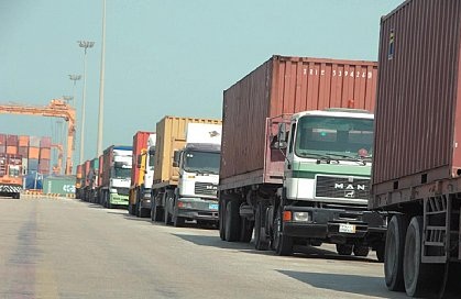 العراق يوافق على مرور الشاحنات الاردنية عبر اراضيه