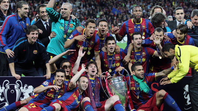 الصحافة الدولية : برشلونة الافضل  ..  وميسي ليس افضل لاعب 2011