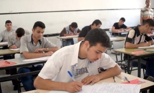 معلمو معان والكرك يمتنعون عن التصحيح ويهددون بإغلاق قاعات الامتحانات