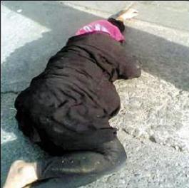خادمة اندونيسية تلقى حتفها بسقوطها من عمارة قرب السابع وربطة عنق كانت ملتفة حول رقبتها 