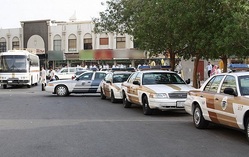 السعودية : الحكم على شبان بغسل سيارات الشرطة لشهر