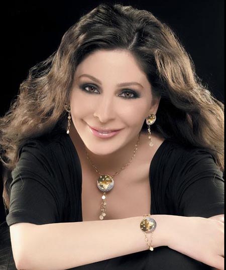 اليسا : ليس ذنبي أنني مثيرة