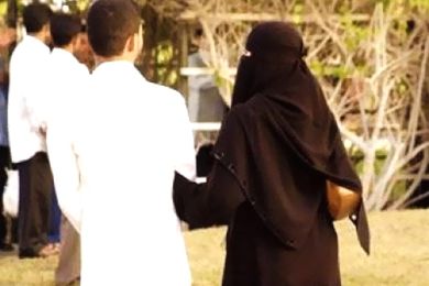 1.8 مليار ريال ثمن مواد تجميل للسعوديات