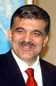 غول يترشح للرئاسة التركية 