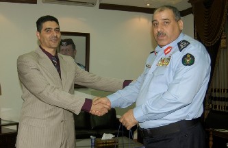 مدير الامن العام يكرم ضباط وافراد بالامن الوقائي