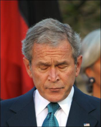 بوش ومجموعة السبع يدعوان الى "رد عالمي جدي" لمواجهة الازمة المالية