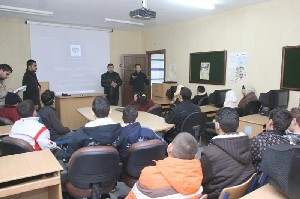 افتتاح دورة "اصدقاء الشرطة" للطلاب الصم